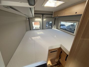 Sunlight Adventure Cliff 640 Maxi 8G ACC Digital AWT iso.