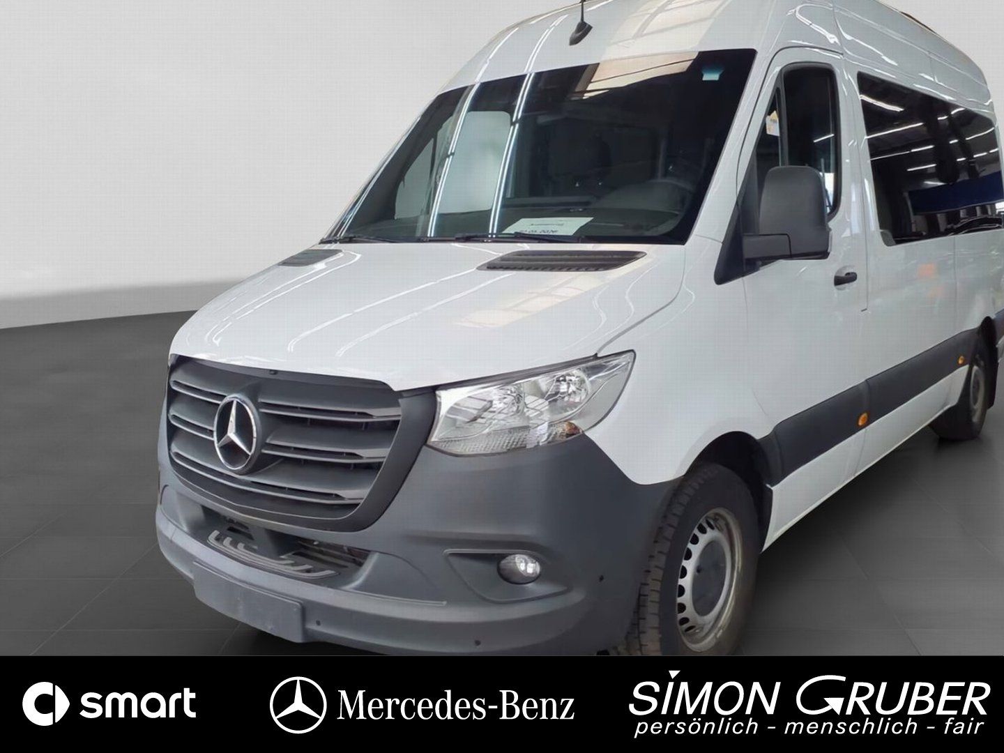 Fahrzeugabbildung Mercedes-Benz Sprinter 317 Tourer L2H2 Mobilität Rollstuhl