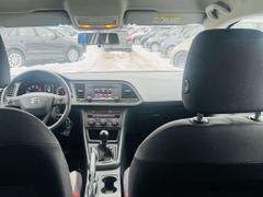 Fahrzeugabbildung Seat Leon Klimaanlage PDC