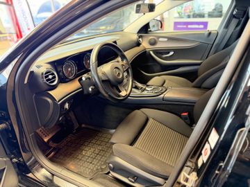 Mercedes E 220 - 10