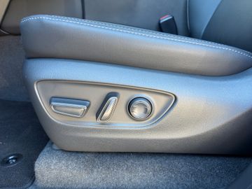 Toyota Land Cruiser 2.8D AWD Lounge *HUD*JBL*GSD*LEDER*