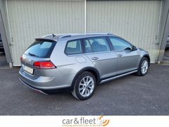 Fahrzeugabbildung Volkswagen Golf VII Variant Alltrack 4M Navi LED SiHz AHK