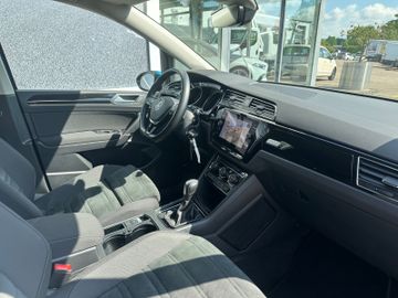 Fahrzeugabbildung Volkswagen Touran 2.0 TDI Highline 7 Sitze LED