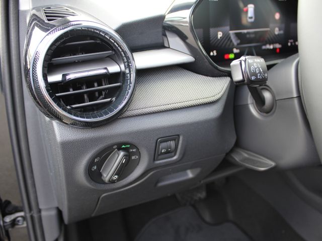 Fabia 1.0 TSI Selection DSG "130 J. Edition"
