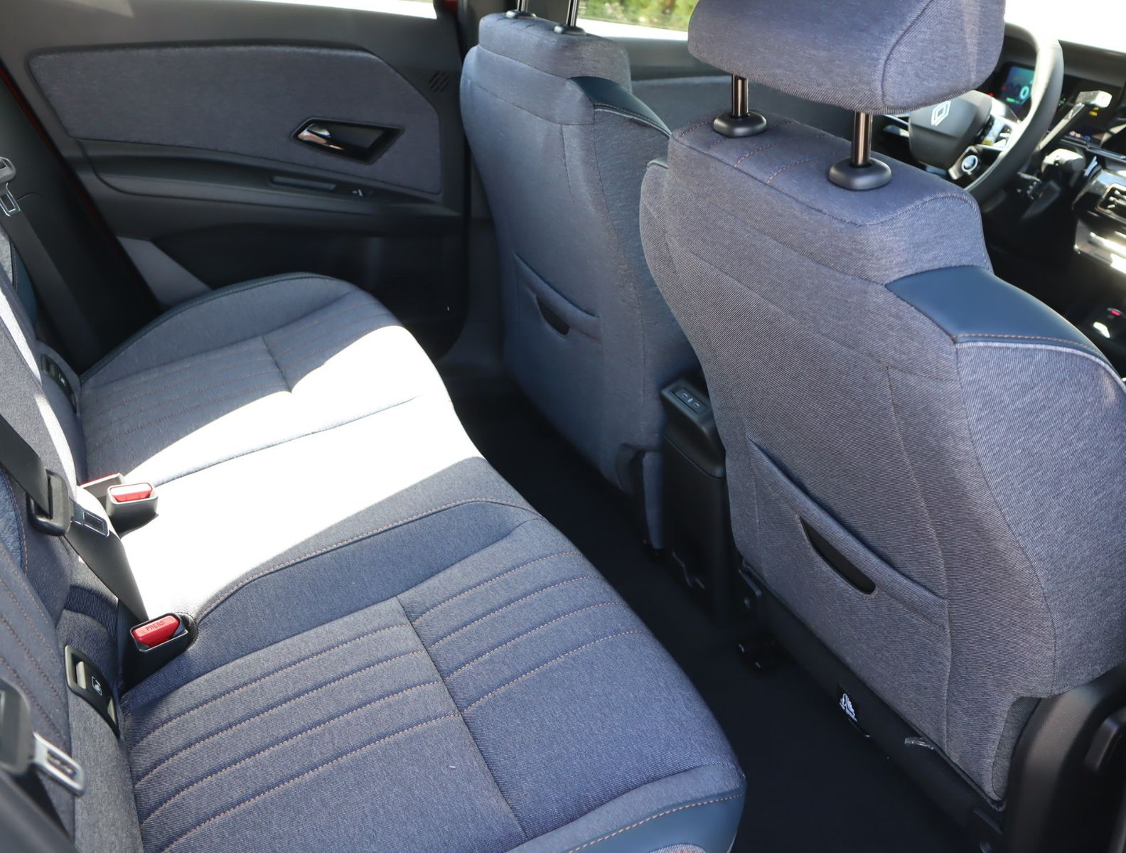 Renault R 4 - Bild 17