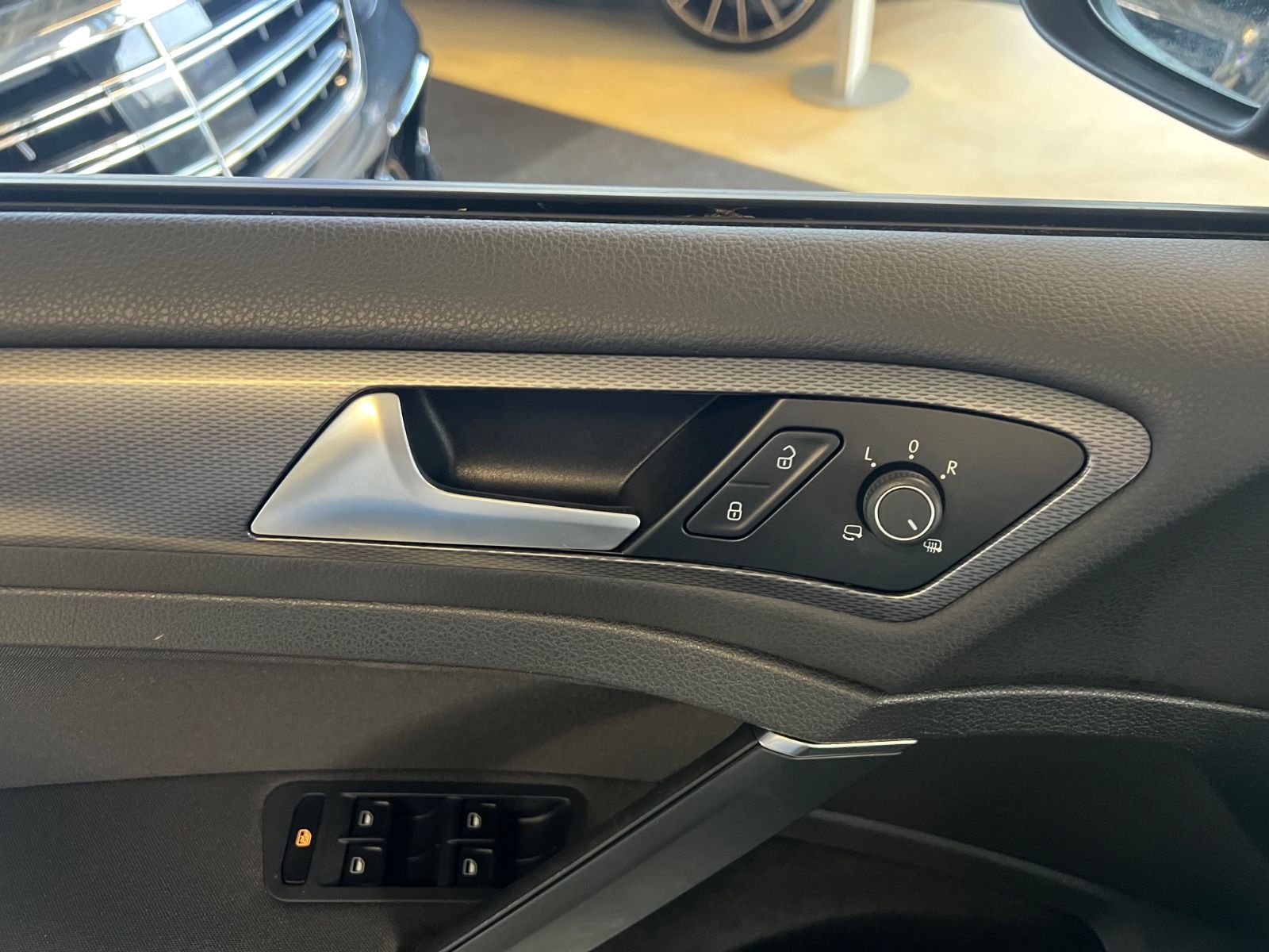 Fahrzeugabbildung Volkswagen Golf VII Lim. 1.6 TDI Comfortline BMT