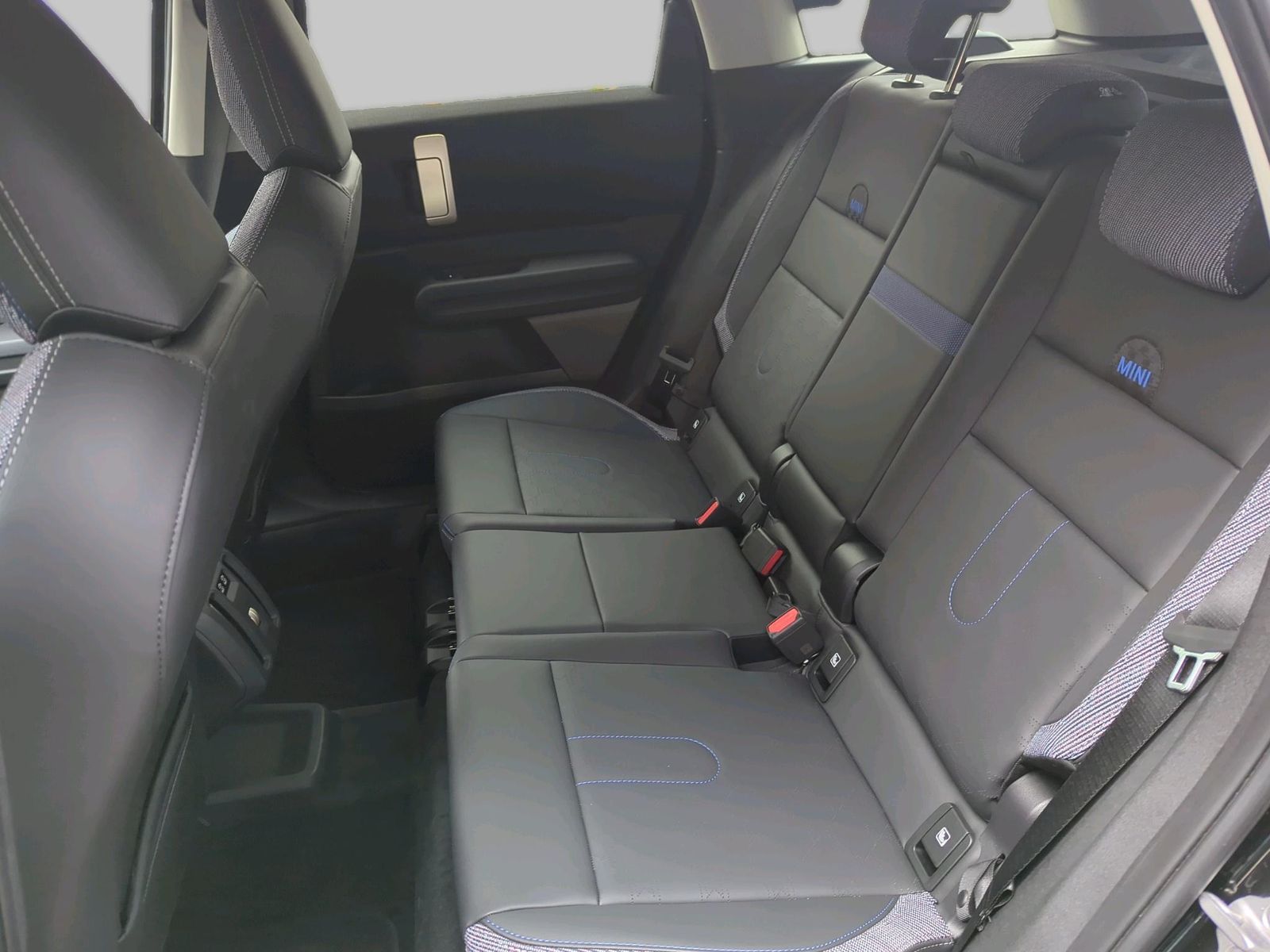 MINI One D Countryman - Bild 14