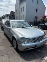 Mercedes-Benz Mercedes Benz C270 CDI / TÜV NEU / AUTOMAT... - Mercedes-Benz C 270: Limousine