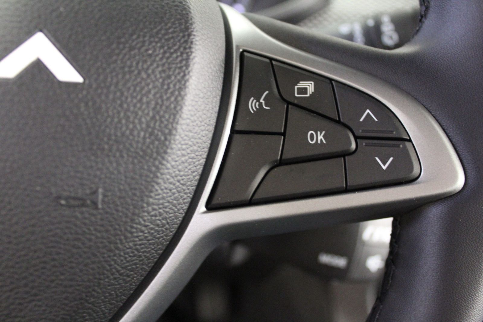 Fahrzeugabbildung Dacia Sandero TCe 90 Stepway auto Expression*Winterp.*