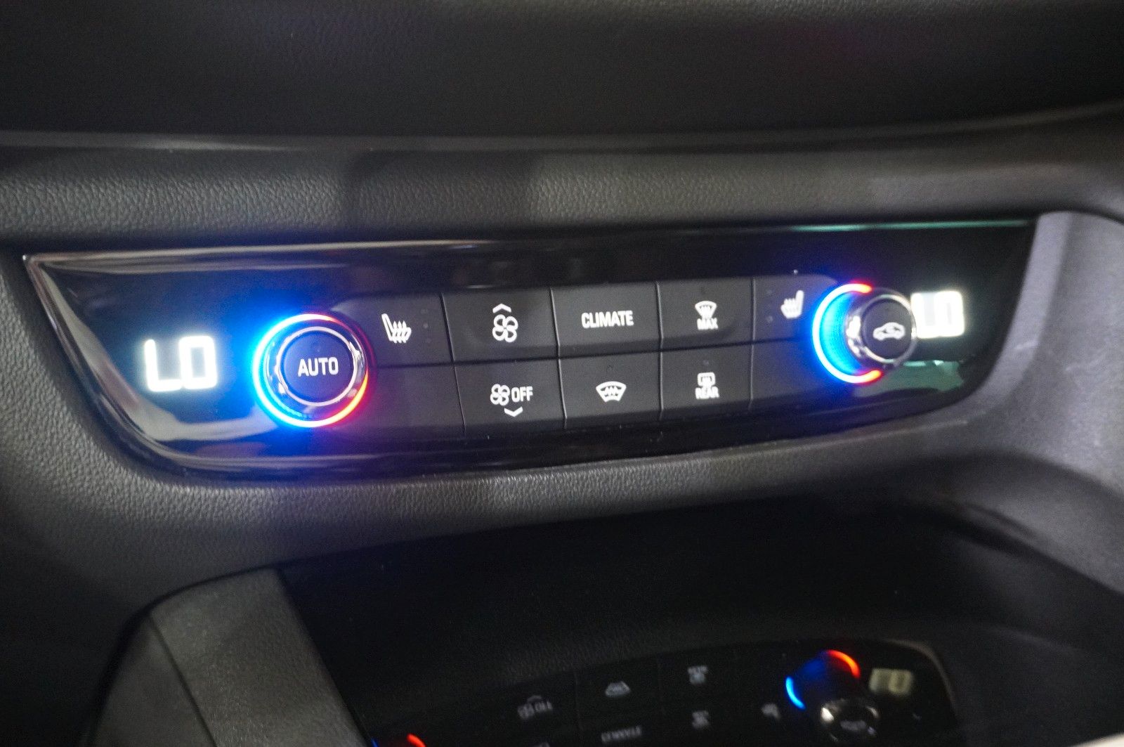 Fahrzeugabbildung Opel Insignia B ST 2.0D ULTIMATE NAVI/LED/OPC/VIRTU.