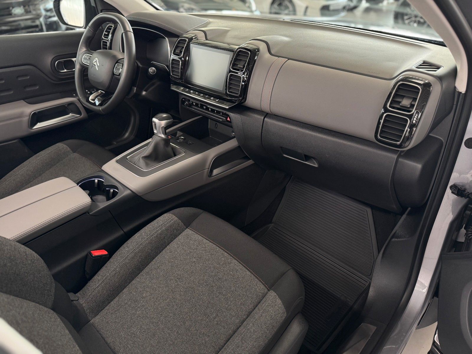 Fahrzeugabbildung Citroën C5 Aircross 1.2 130 Feel   "DAB 19"-LM Tempomat"