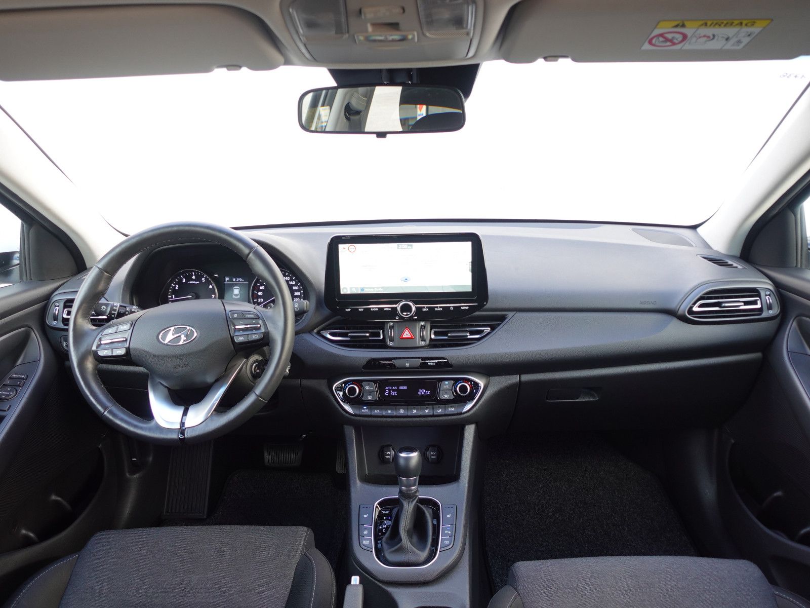 Fahrzeugabbildung Hyundai i30cw Trend 1.5TGDI AUTOMATIK,Navi,Kamera,Sitzhz