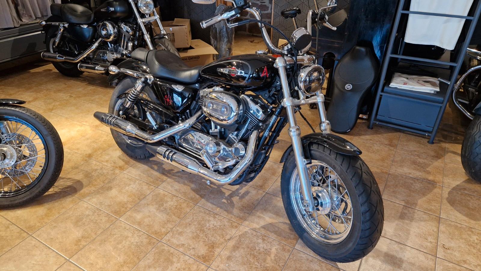 Harley-Davidson XL1200C