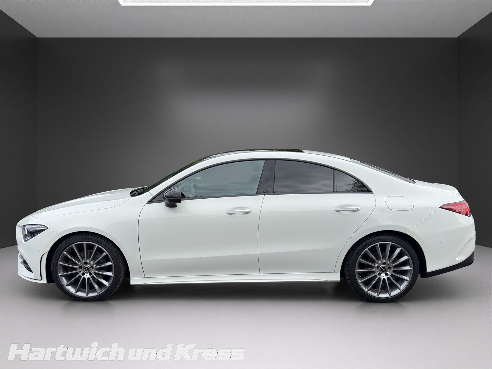 Mercedes-Benz CLA 220 d AMG Line Pano 360°-Kamera Night Standh foto 4