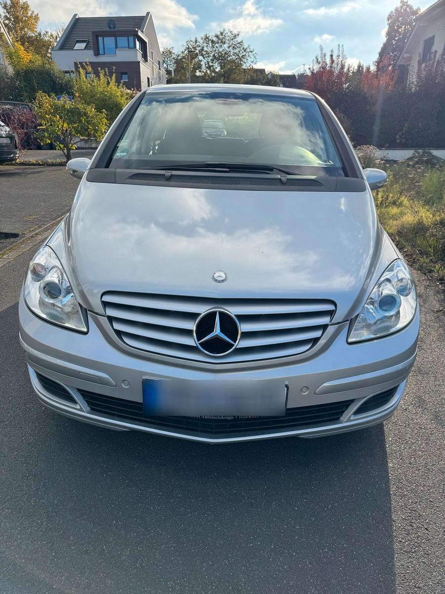 Mercedes-Benz B 170