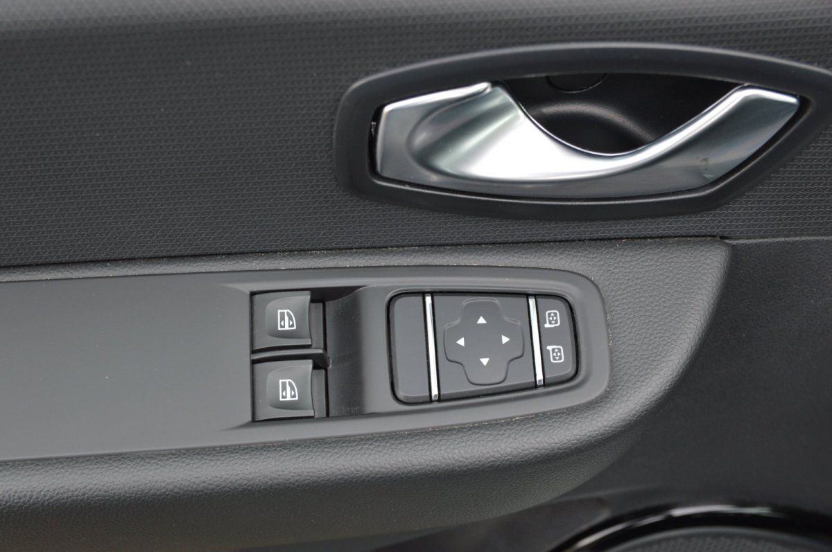 Fahrzeugabbildung Renault Clio IV   Limited