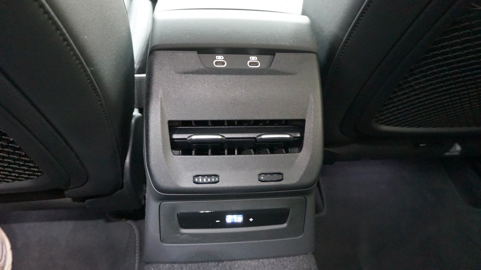 Fahrzeugabbildung Audi A5 Avant *MwSt*Autom.*Werksgarantie*S-Line*