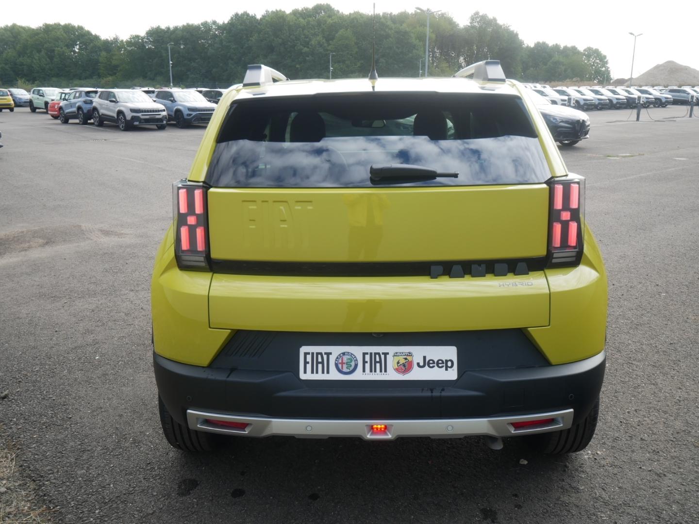 Fiat Grande Panda LA PRIMA HYBRID 1.2 eDCT 110 PS WIN