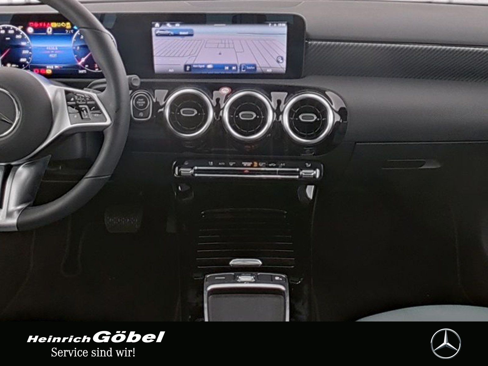 Fahrzeugabbildung Mercedes-Benz A 200 d PROGRESSIVE+TOTWINKEL+LED+CARPLAY+KAMERA