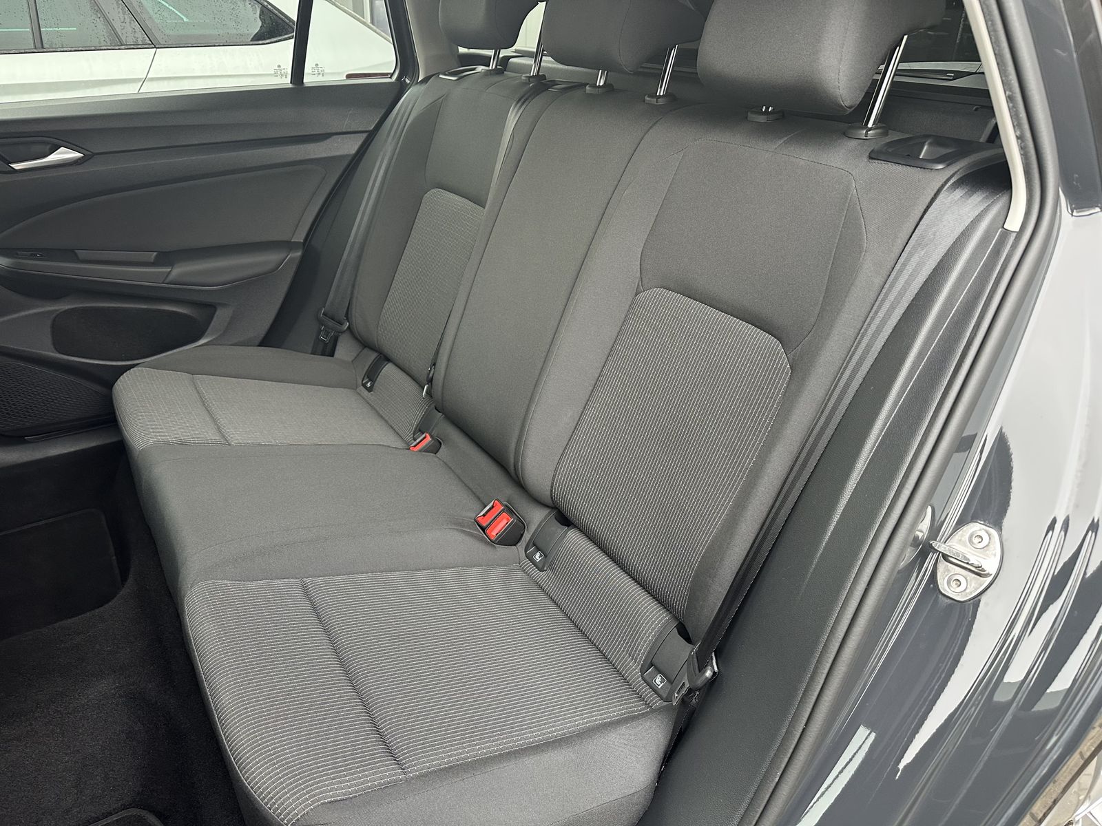 Fahrzeugabbildung Volkswagen Golf Variant 2.0 TDI LED+APS+TEMPOMAT+DIGDISPLAY