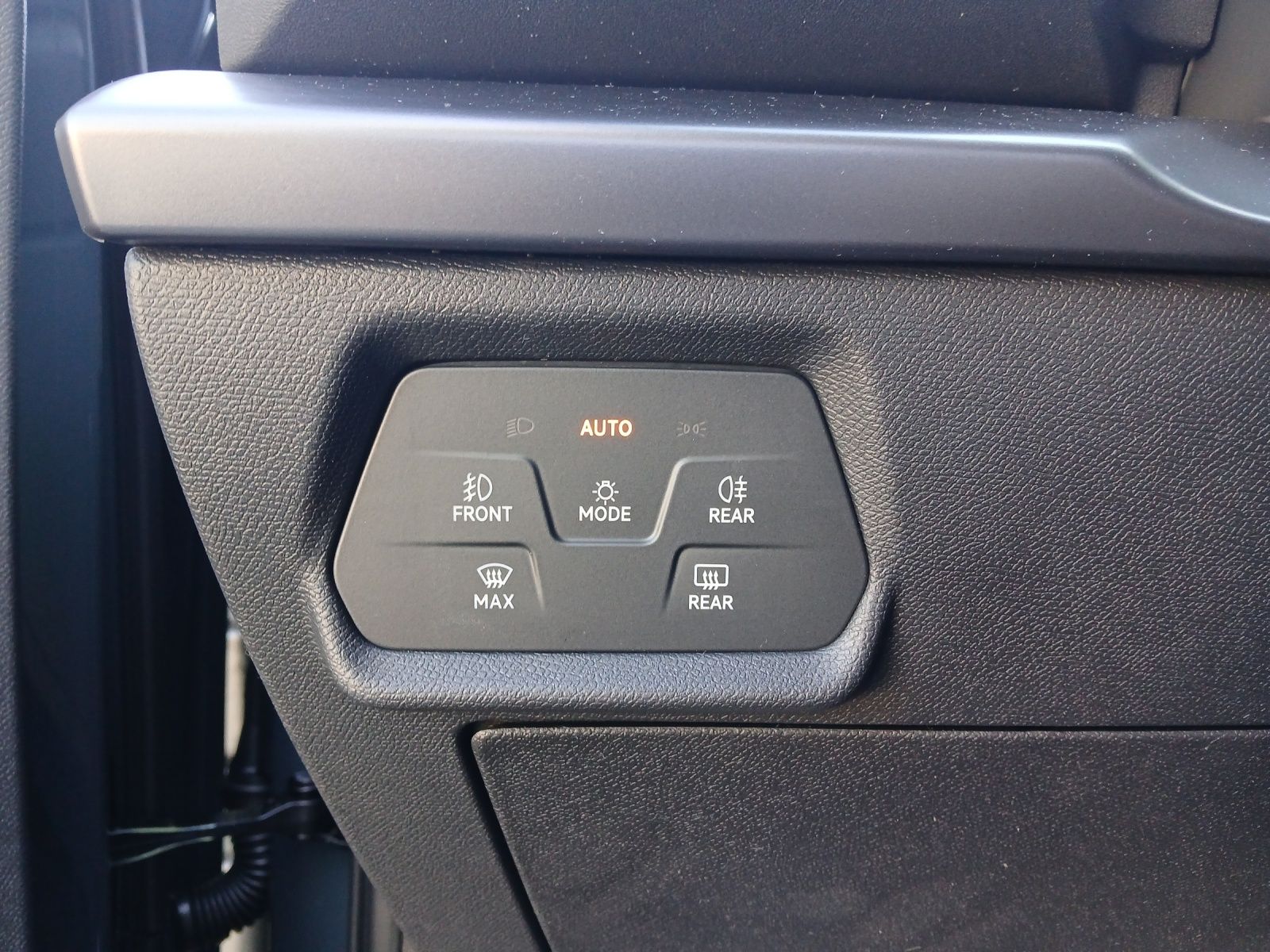 Fahrzeugabbildung CUPRA Formentor 4Drive TSI DSG LED ACC AHK SH LRHzg 36