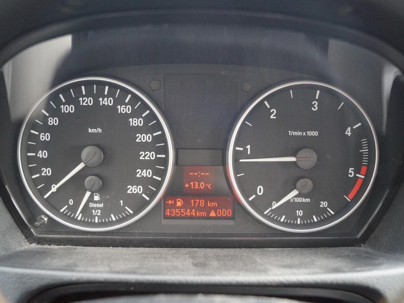BMW 320 2007 — photo 14