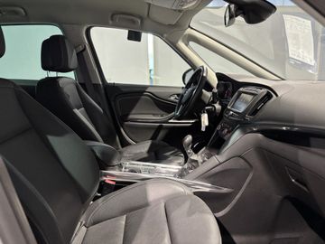 Fotografie des Opel Zafira 1.6 D Innovation AHK Navi RFK Leder