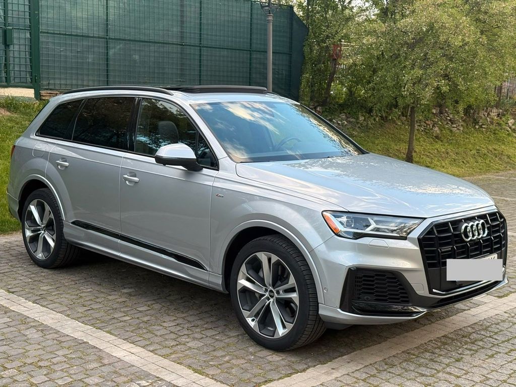 Image of Audi Q7