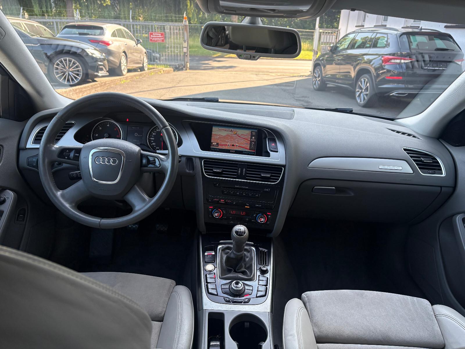 Audi A4 3.0 TDI quattro S line | 240 ch | BVM | Alcantara/cuir | ACC | Audi Magnetic Ride | Sièges chauffants | Phares xénon