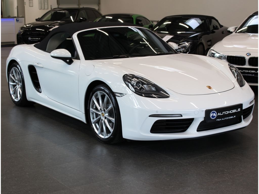 Fahrzeugabbildung Porsche Boxster R.Kamera+Klangpaket+19"S LM+Alcantara
