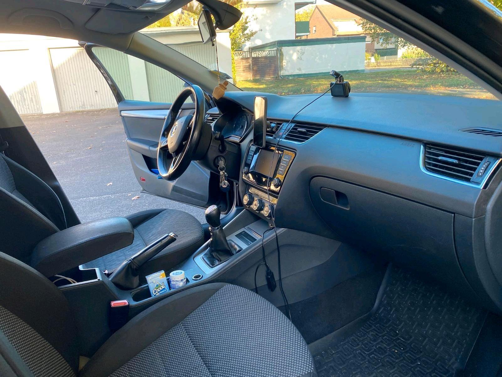 Skoda Octavia 2013 — photo 8