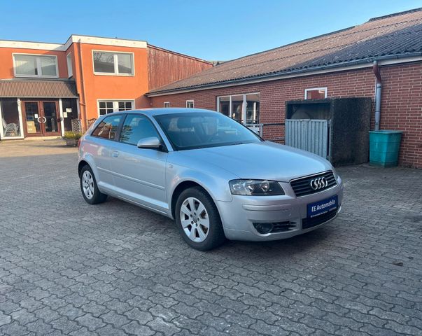 Audi A3 2.0 FSI Ambiente*SERVO DEFEKT* Bild 2