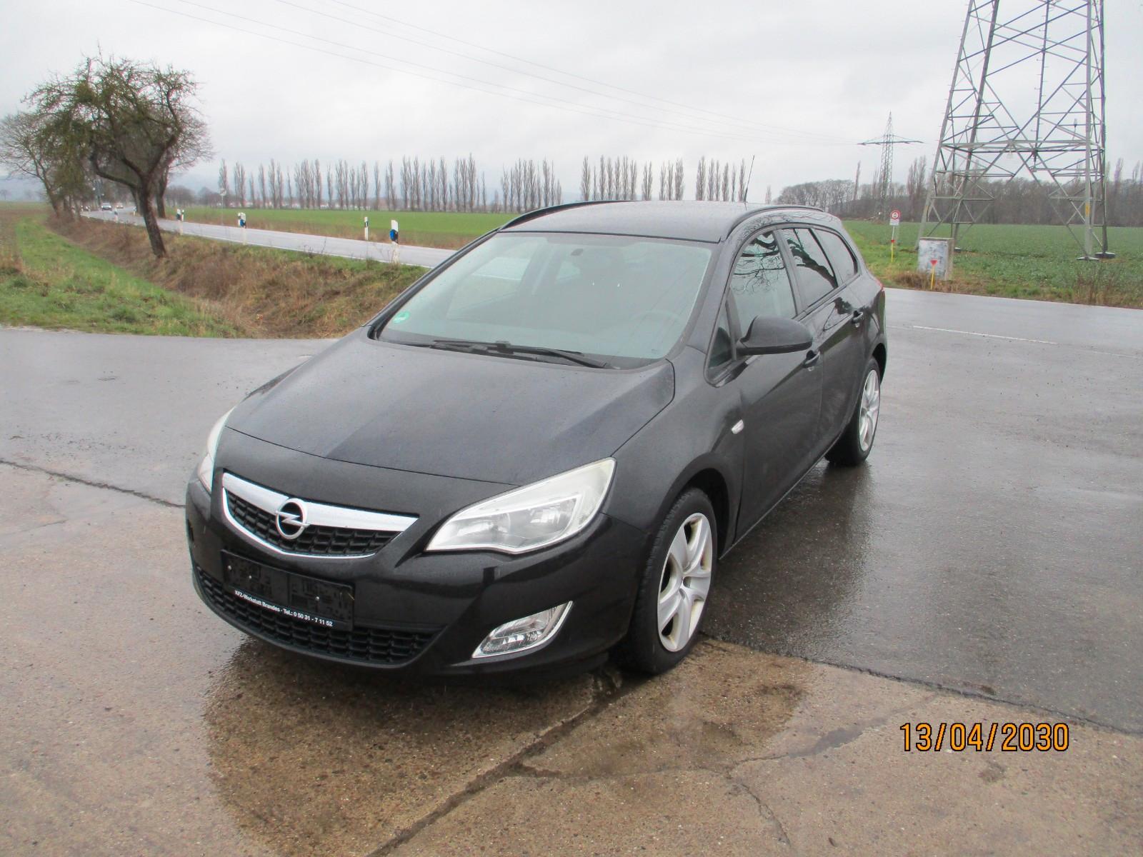 Opel Astra J Sports Tourer Design Edition