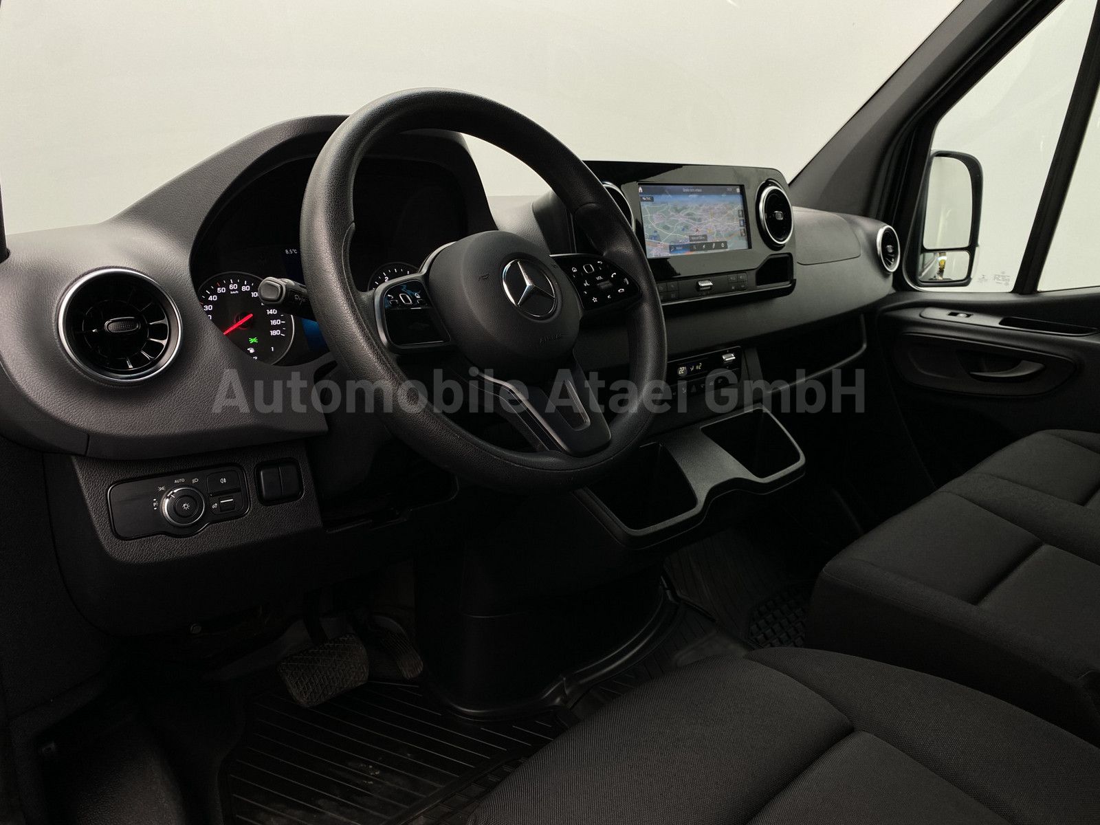 Fahrzeugabbildung Mercedes-Benz Sprinter 317 Automatik LED+AHK 2,8t+KAMER 8092