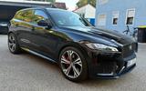 Jaguar F-pace SVR V8 8 Zylinder KD/HU neu Garantie TOP - Jaguar F-Pace Svr mit Benzin-Antrieb