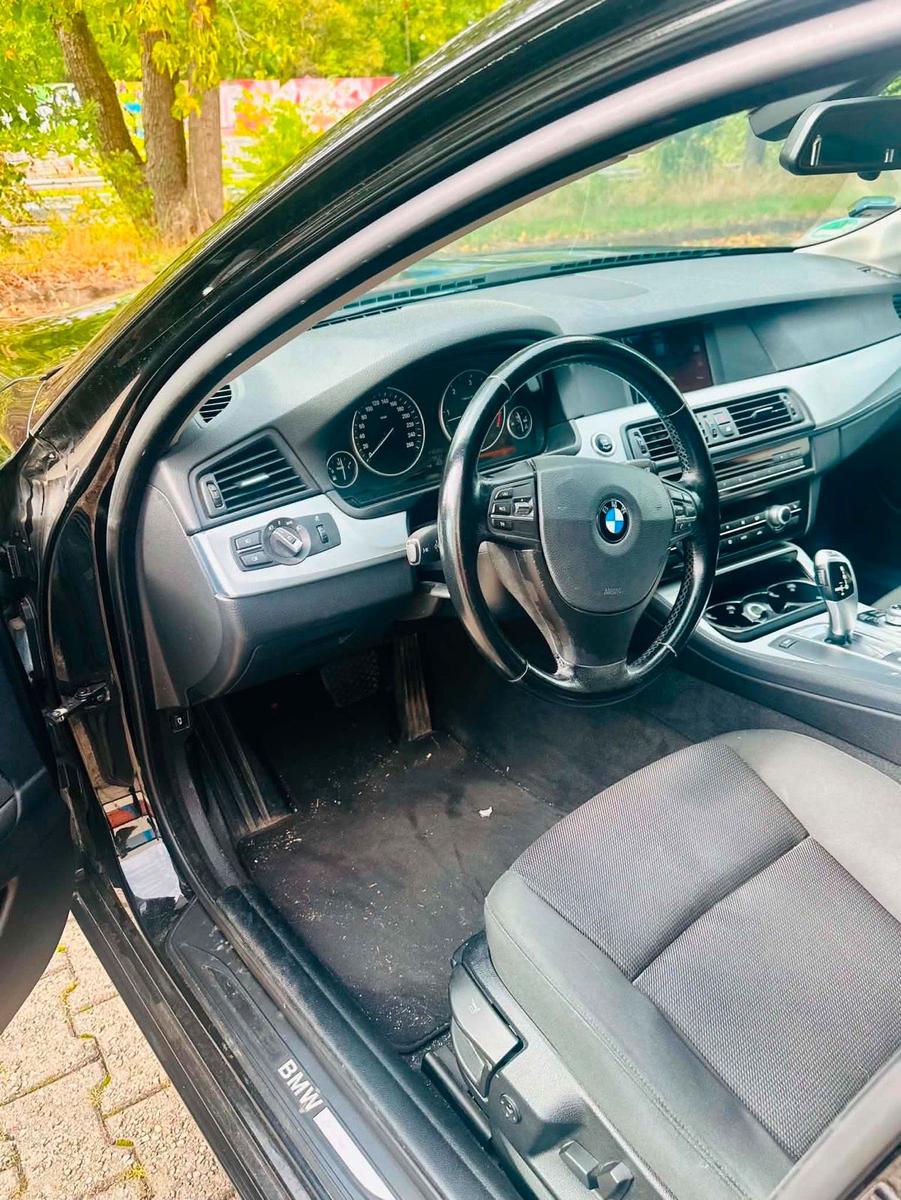 BMW 530 2011 — photo 9