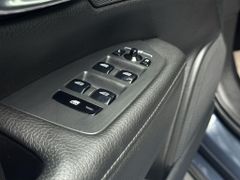 VOLVO V90 Pro T4 Mom.Pro Leder Navi LED ACC Kam.