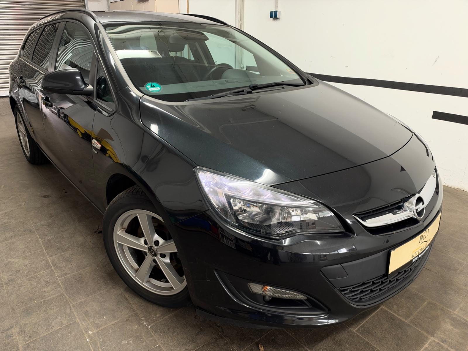 Opel Astra J Sports Tourer Energy
