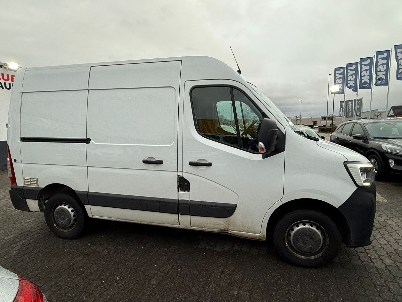 Fahrzeugabbildung Renault Master III Kasten L1H2HKa 3,5t/1.HAND/SCHECKHEFT