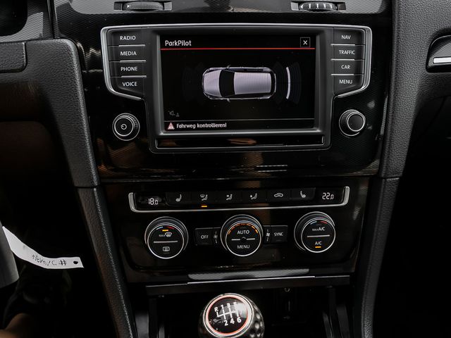 Volkswagen Golf VII GTI Performance BMT Navi Winterräder
