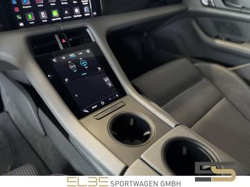 2020 Porsche TAYCAN 缩略图 15