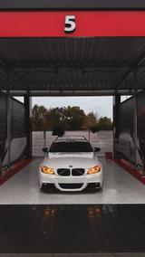 BMW E91 320D - BMW 320 aus 2010: Kombi, 320d