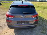 Hyundai i30 1.6 CRDi 85kW YES! + DCT YES! + - Hyundai i30 YES! mit Diesel-Antrieb