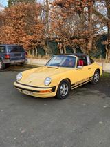 Porsche 911 Targa Sahara beige - Porsche 911 Urmodell aus 1975