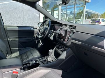Fahrzeugabbildung Volkswagen Touran 2.0 TDI R Line Pano Leder ACC Standh. 18"
