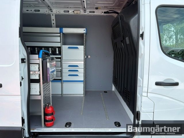 Fahrzeugabbildung Renault Master Kasten dCi 130 L2H2 3,5t Sortimo/AHK/GJR - mit KI generiert/bearbeitet