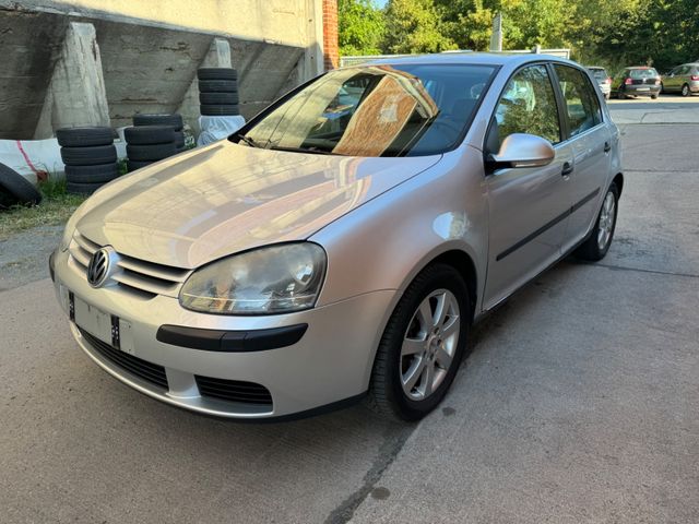 Volkswagen Golf V Lim. Trendline 1.4