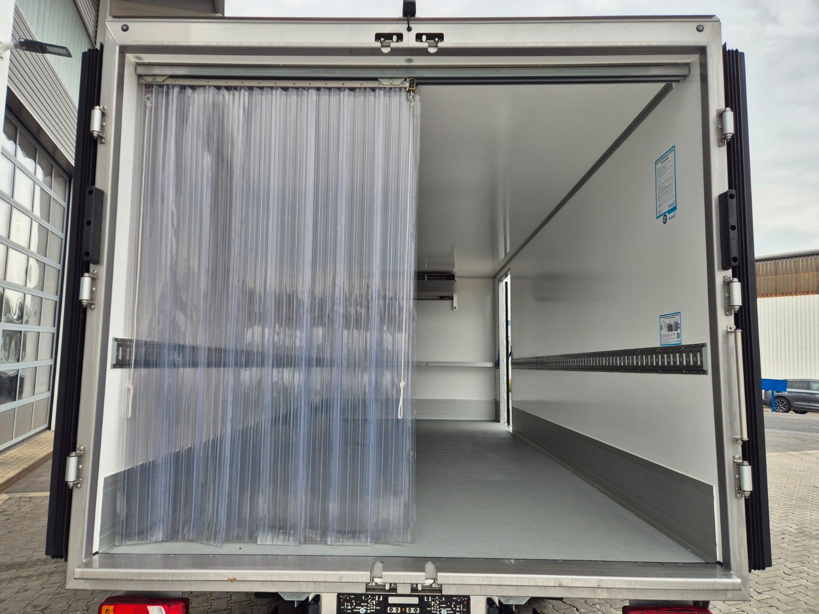 Fahrzeugabbildung Iveco Daily 70C18 A8 3.0L *R5.100mm*LBW*Luft*Automatik