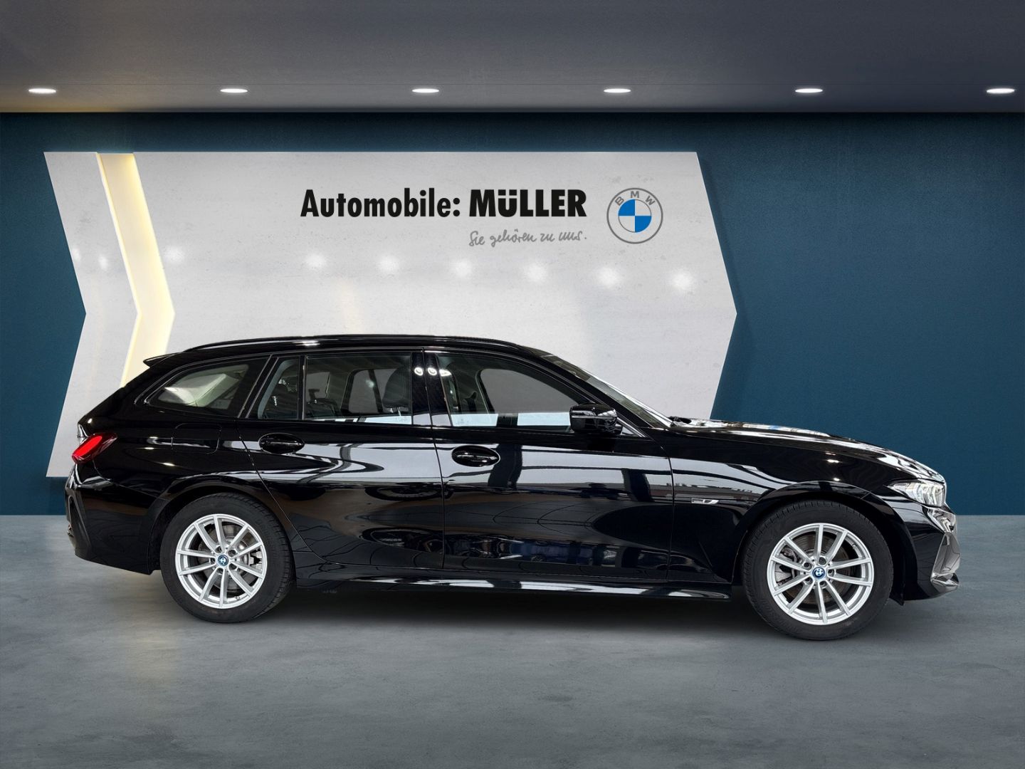 BMW 330 e Touring+SPORTSITZE+AHK+LED+DAB+PDC+ foto 3