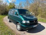 Volkswagen VW T4 Multivan 7-Sitzer Tisch 2.5L Oldtimer - Volkswagen T4 Multivan mit Benzin-Antrieb